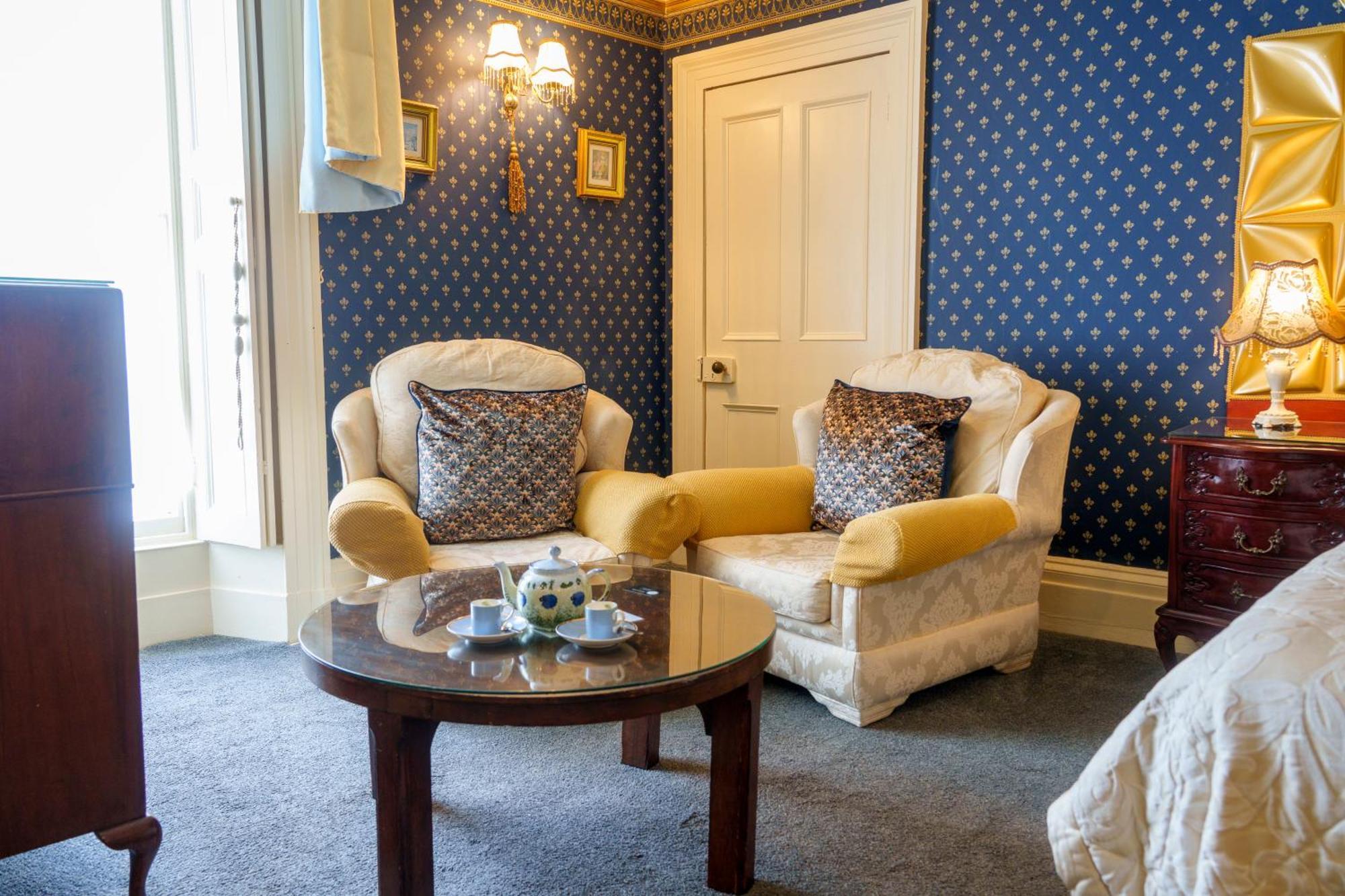 Harrisons Hall Bed & Breakfast Hotel Mold Eksteriør billede