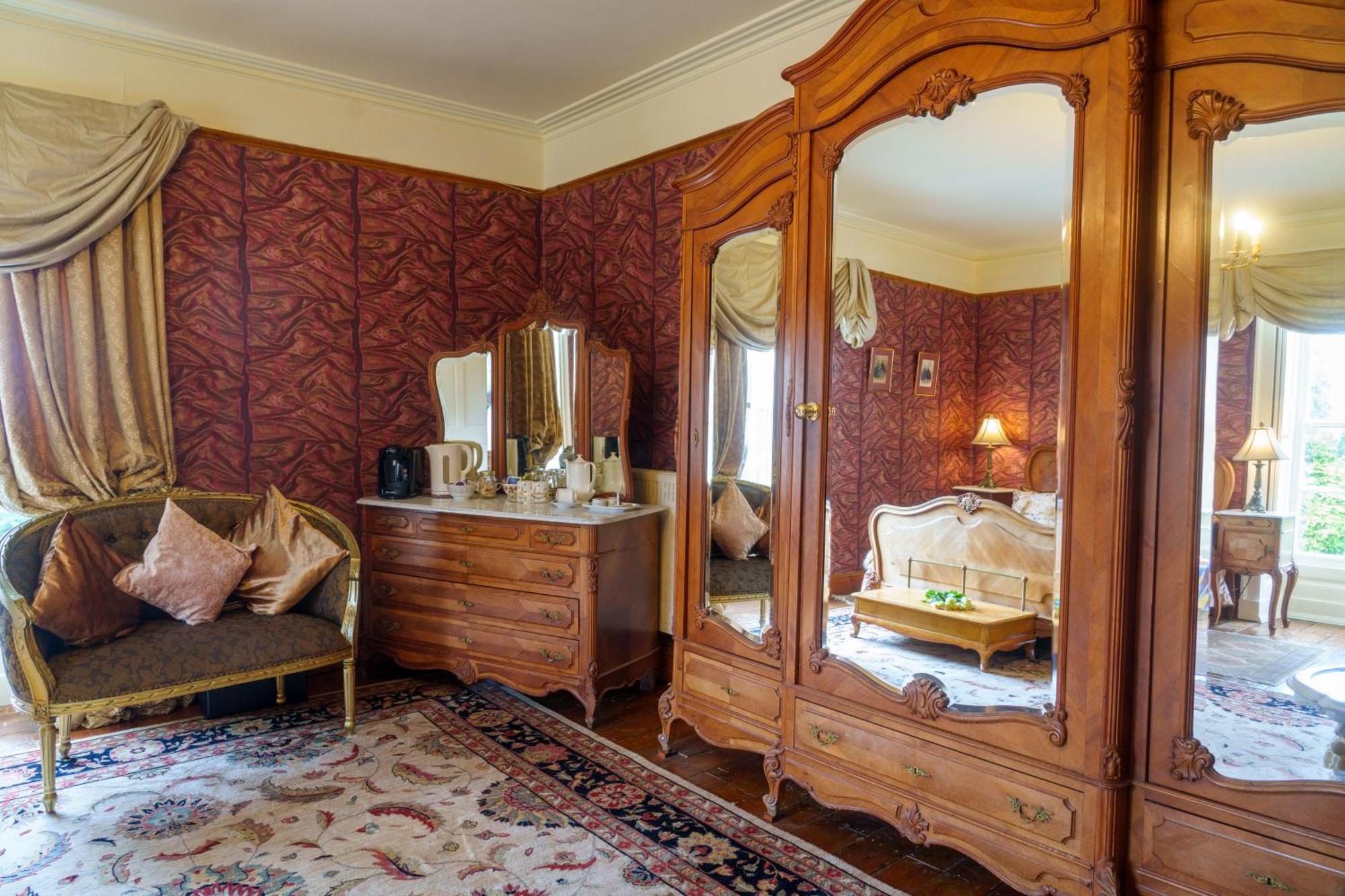 Harrisons Hall Bed & Breakfast Hotel Mold Eksteriør billede