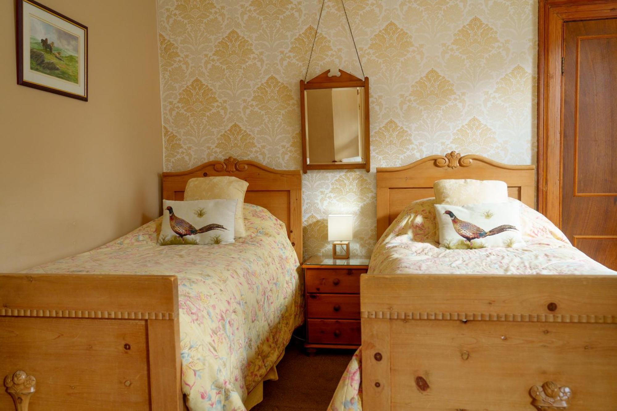 Harrisons Hall Bed & Breakfast Hotel Mold Eksteriør billede
